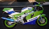 1990 Kawasaki ZXR 750 photo